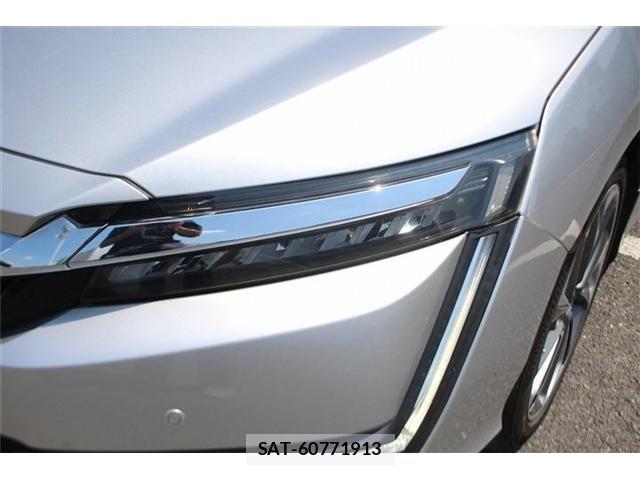 Honda CLARITY PHEV 2018-07 8129402-19