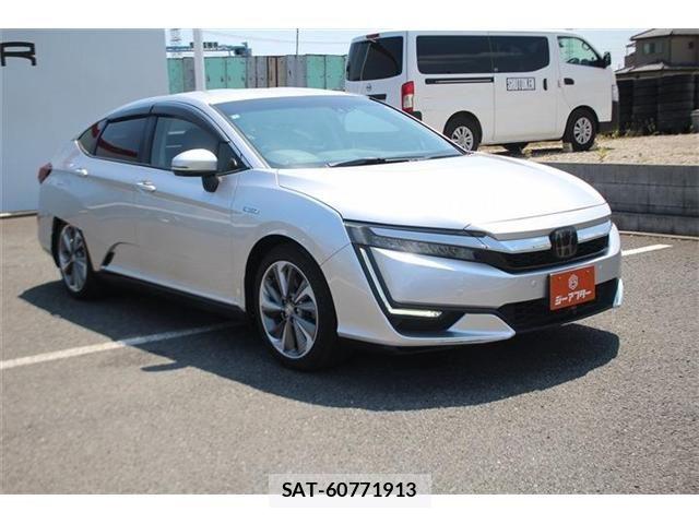 Honda CLARITY PHEV 2018-07 8129402-7