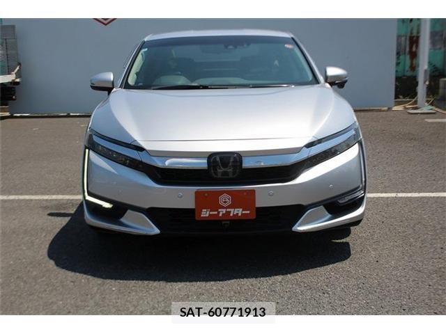 Honda CLARITY PHEV 2018-07 8129402-8