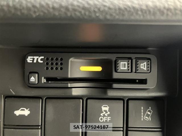 Honda CLARITY PHEV 2018-07 8524071-12