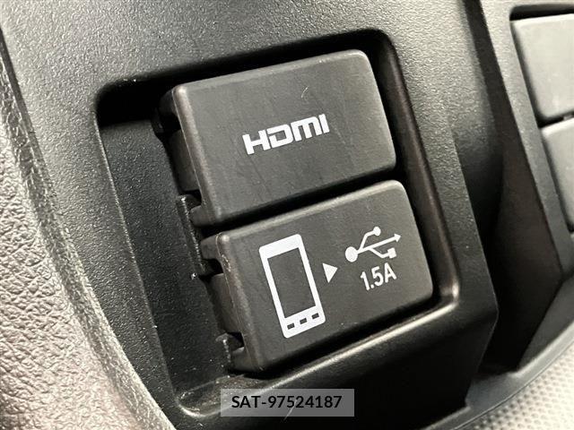 Honda CLARITY PHEV 2018-07 8524071-13