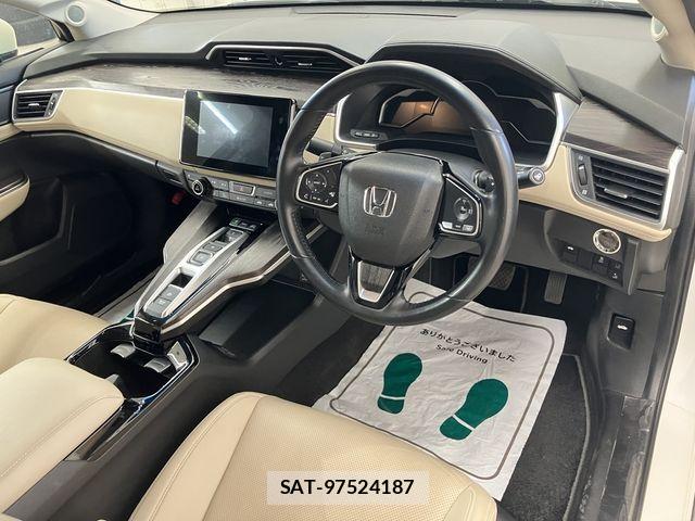 Honda CLARITY PHEV 2018-07 8524071-14