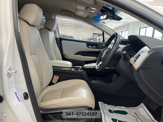 Honda CLARITY PHEV 2018-07 8524071-15