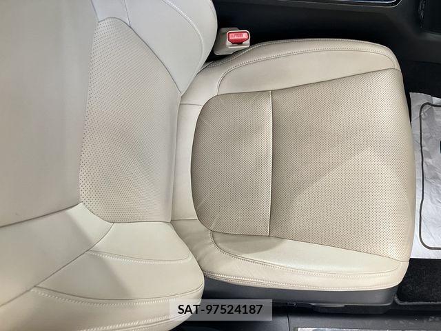 Honda CLARITY PHEV 2018-07 8524071-16