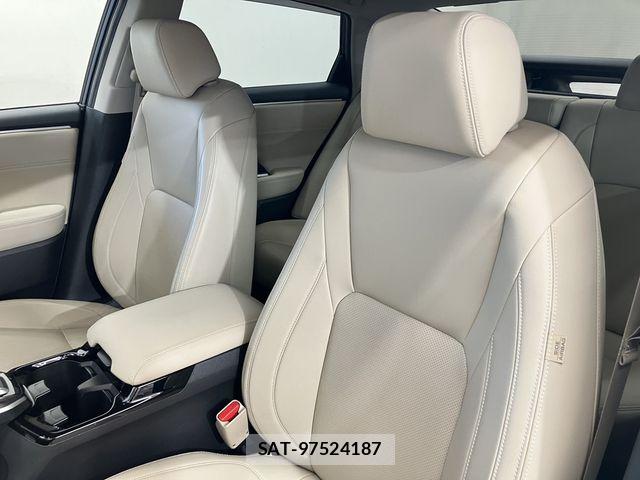 Honda CLARITY PHEV 2018-07 8524071-18
