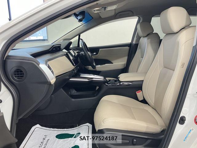 Honda CLARITY PHEV 2018-07 8524071-19