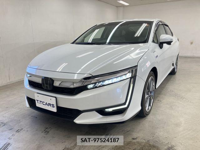 Honda CLARITY PHEV 2018-07 8524071-21