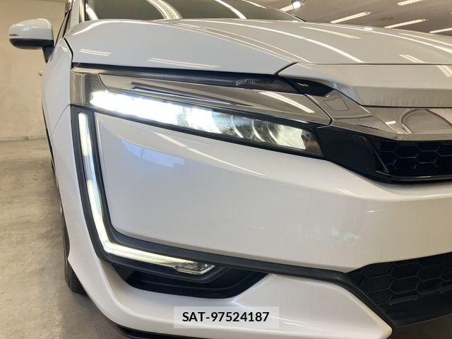 Honda CLARITY PHEV 2018-07 8524071-23
