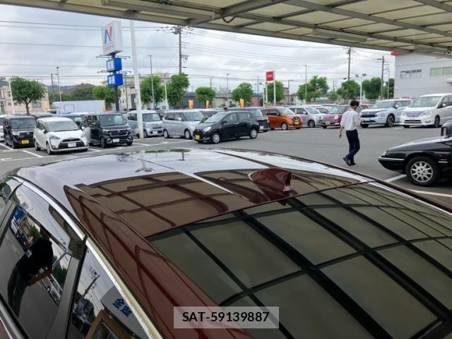 Honda CLARITY PHEV 2019-08 8658431-11