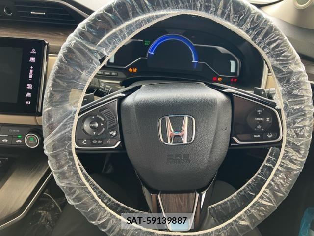 Honda CLARITY PHEV 2019-08 8658431-16