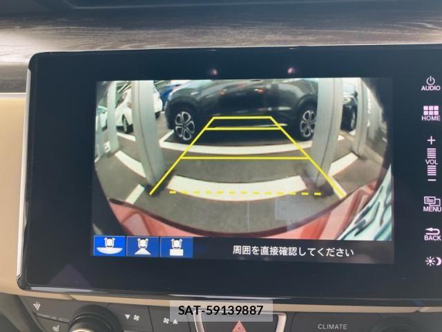 Honda CLARITY PHEV 2019-08 8658431-17