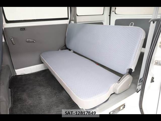 Nissan CLIPPER 2024-02 8411654-17