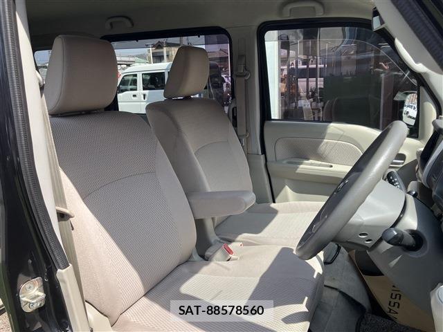 Nissan CLIPPER RIO 2021-06 5862352-4