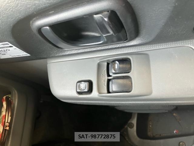 Nissan CLIPPER RIO 2008-07 7216164-8