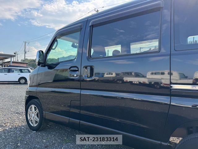 Nissan CLIPPER RIO 2008-10 7615556-4