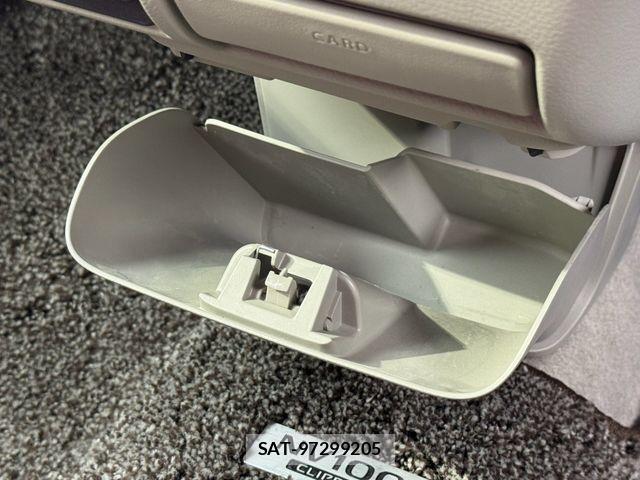 Nissan CLIPPER RIO 2023-12 7721919-24