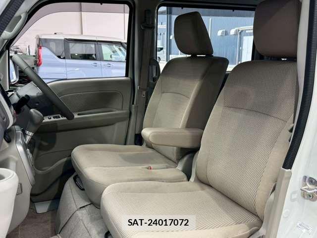 Nissan CLIPPER RIO 2025-02 7721917-17