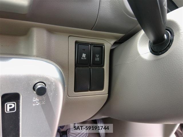 Nissan CLIPPER RIO 2017-09 8034859-28