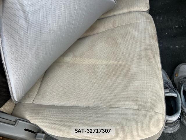 Nissan CLIPPER RIO 2008-04 8129405-8