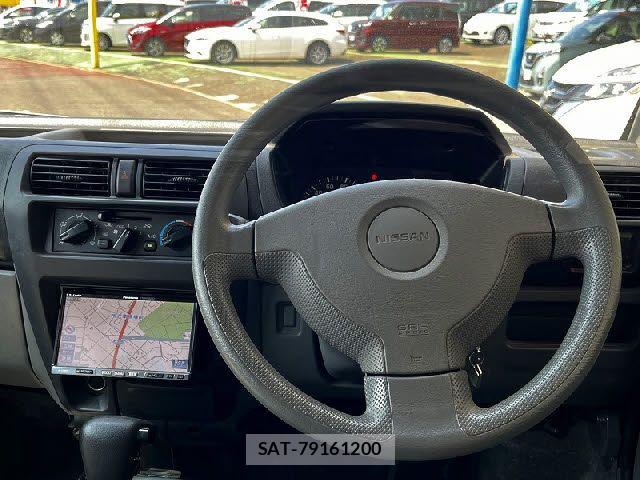 Nissan CLIPPER RIO 2008-04 8206881-1