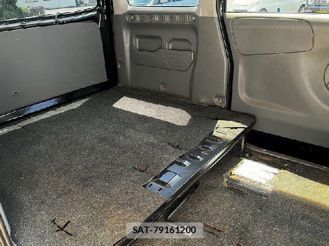 Nissan CLIPPER RIO 2008-04 8206881-3