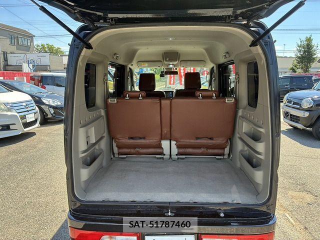 Nissan CLIPPER RIO 2018-02 8313714-14