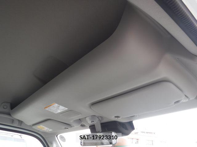 Nissan CLIPPER RIO 2026-03 8365161-19