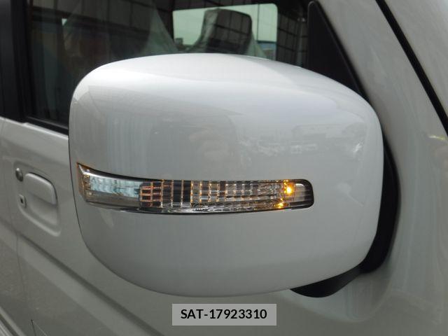 Nissan CLIPPER RIO 2026-03 8365161-26