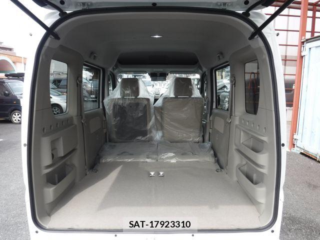 Nissan CLIPPER RIO 2026-03 8365161-8