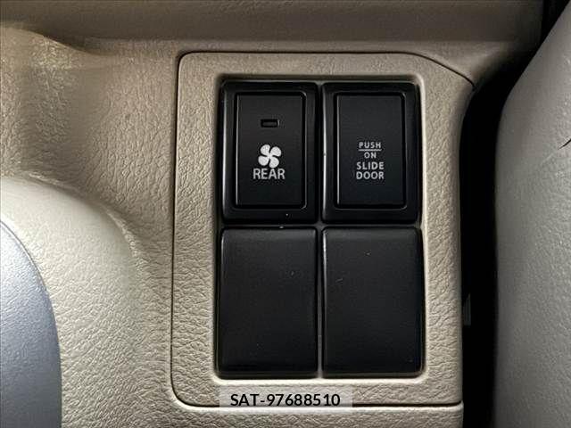 Nissan CLIPPER RIO 2015-07 8411660-27