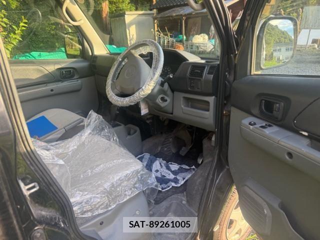 Nissan CLIPPER RIO 2009-08 8485163-18