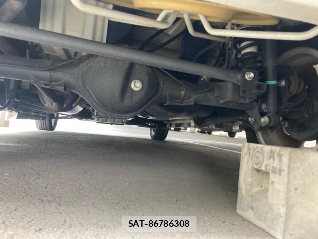 Nissan CLIPPER RIO 2021-10 8870647-9