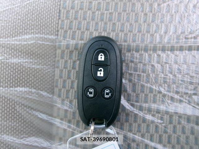 Nissan CLIPPER RIO 2026-02 6611073-28
