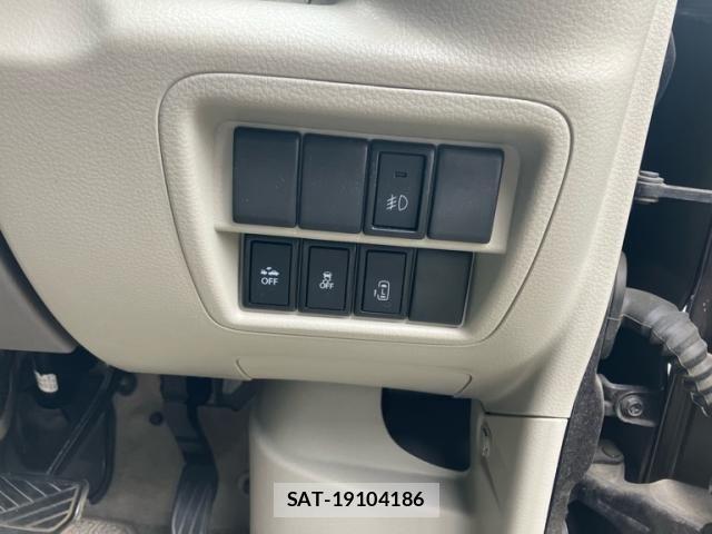 Nissan CLIPPER RIO 2018-03 7216170-15
