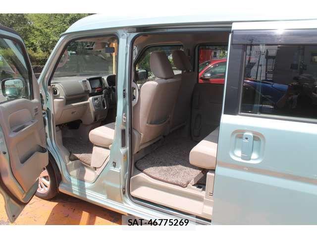 Nissan CLIPPER RIO 2018-06 7326244-13