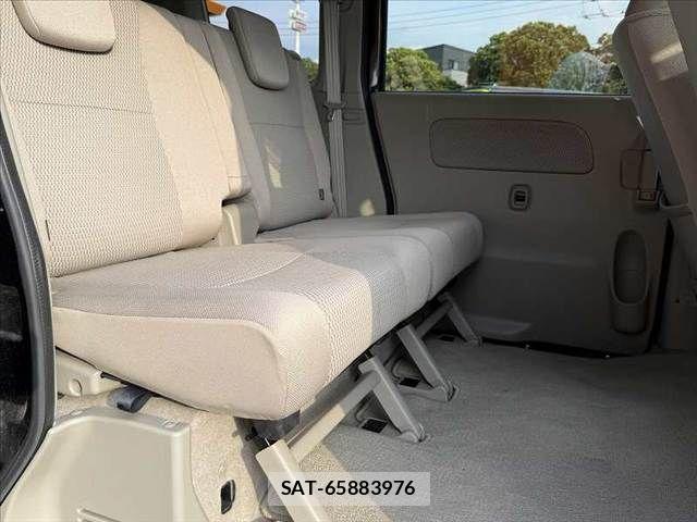 Nissan CLIPPER RIO 2015-10 8335243-17