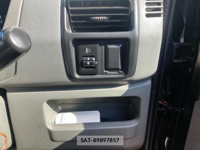 Nissan CLIPPER RIO 2007-09 8741203-12