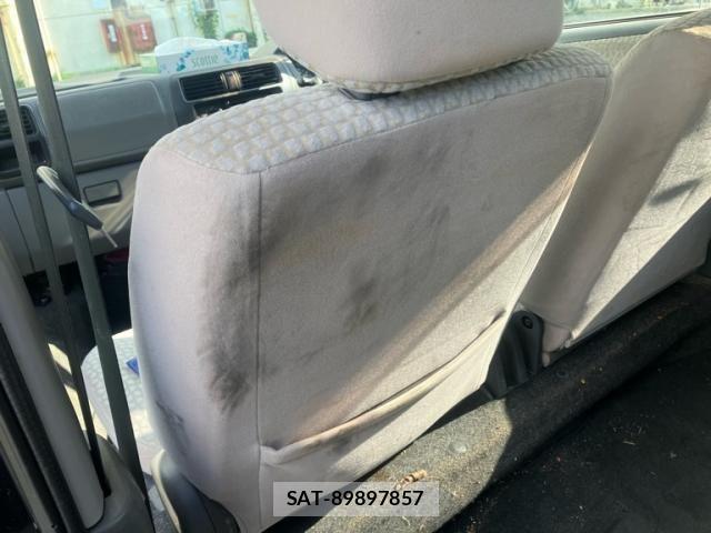 Nissan CLIPPER RIO 2007-09 8741203-17