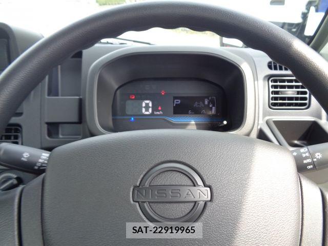 Nissan CLIPPER TRUCK 2026-03 5862357-4