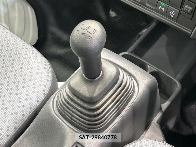 Nissan CLIPPER TRUCK 2026-03 6814209-2