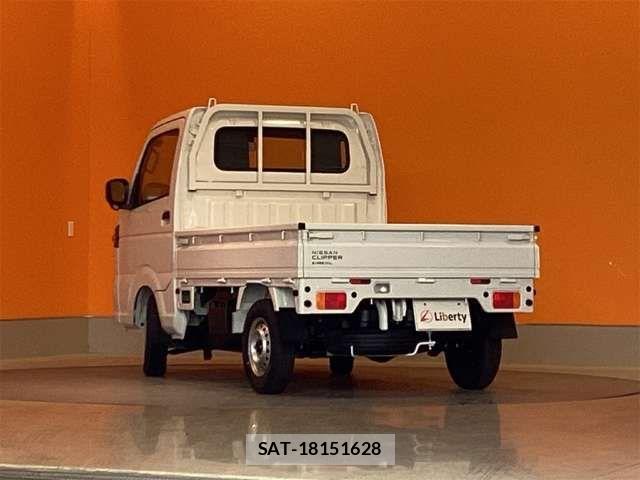 Nissan CLIPPER TRUCK 2026-03 6903315-9