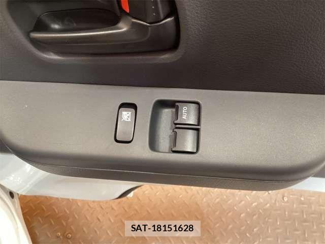 Nissan CLIPPER TRUCK 2026-03 6903315-18