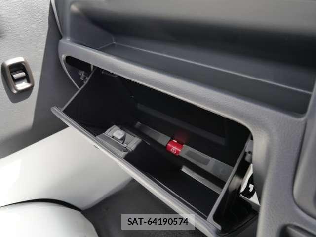 Nissan CLIPPER TRUCK 2026-02 7216173-18