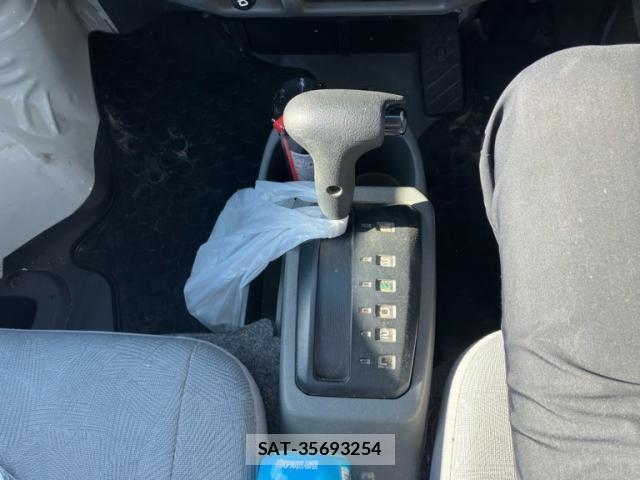 Nissan CLIPPER TRUCK 2009-06 7216169-12