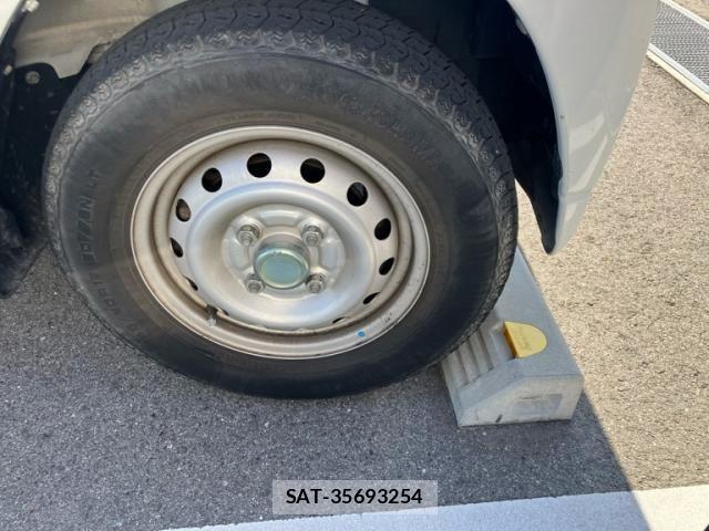 Nissan CLIPPER TRUCK 2009-06 7216169-4