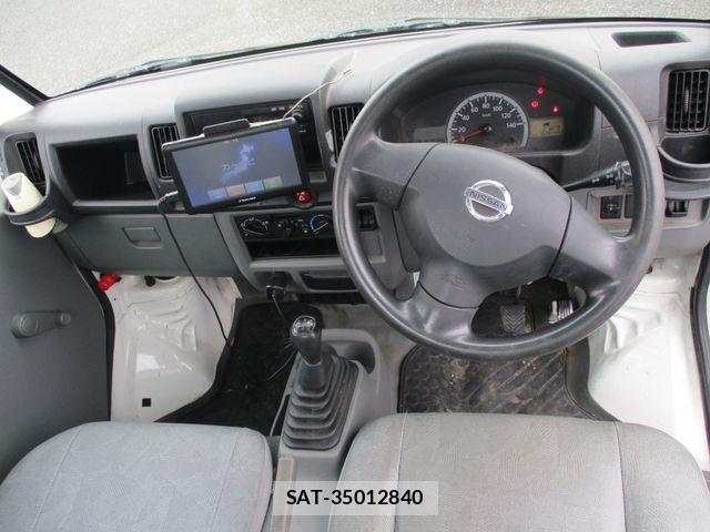 Nissan CLIPPER TRUCK 2011-05 7453497-1