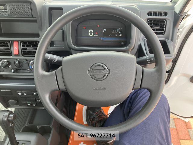 Nissan CLIPPER TRUCK 2026-06 8158160-13