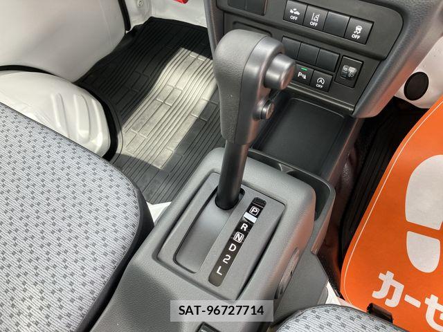 Nissan CLIPPER TRUCK 2026-06 8158160-18