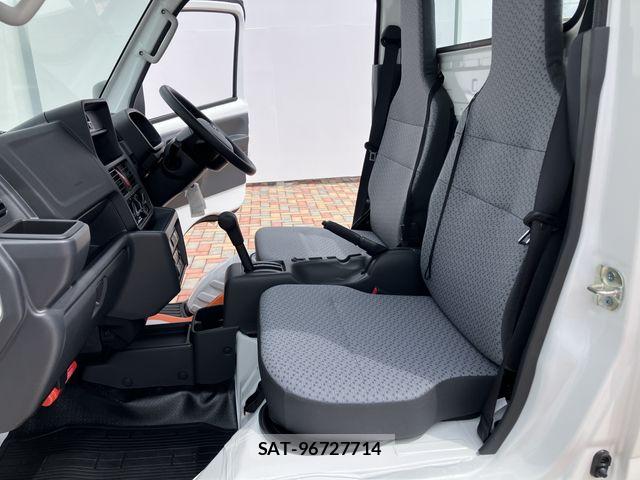 Nissan CLIPPER TRUCK 2026-06 8158160-19