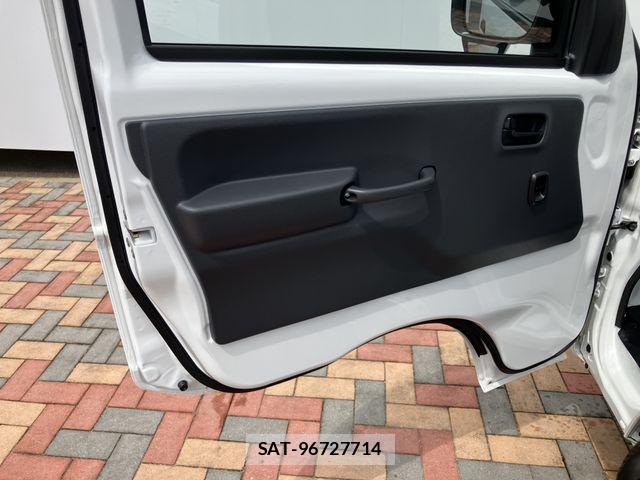 Nissan CLIPPER TRUCK 2026-06 8158160-25